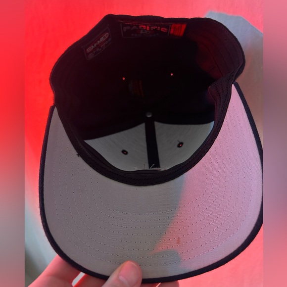 PACIFIC Men’s Hat - Picture 4 of 4